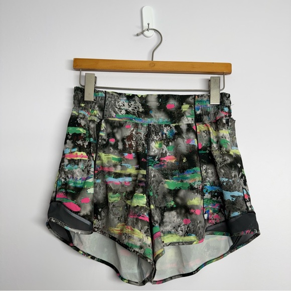 Lululemon Hotty Hot High-Rise Short 4" Paint Drift Multi Graphite Grey Sz 8 - Picture 1 of 6